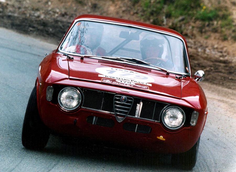  Alfa Romeo Giulia Sprint 1963 года  (фото 3 из 10)